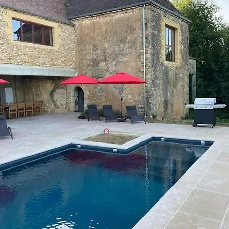 Avec Vue Exceptionnelle Sur La Vallee Vila Castels