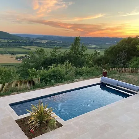 Vila Avec Vue Exceptionnelle Sur La Vallee Castels